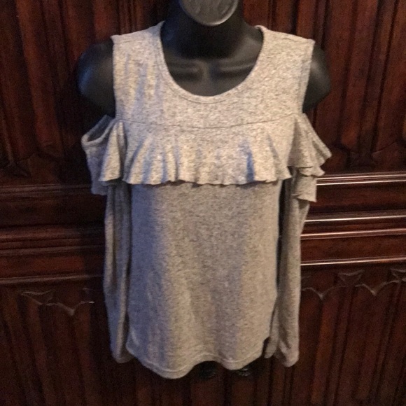NWT NOBO SCOOP COLD SHOULDER TOP - Picture 1 of 5